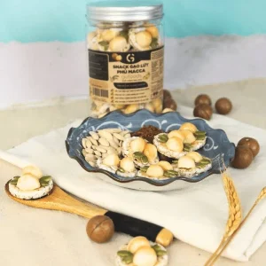 Snack gạo lứt phủ macca GUfoods (Hũ 200g) - Topping siêu hạt, Giòn rụm, Thơm bùi, Giàu dinh dưỡng, Healthy, Eat clean, Thuần chay